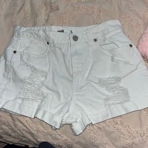 white short jeans